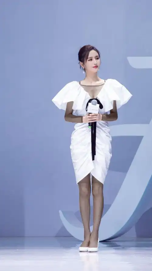 大年初三##佟丽娅#丫丫